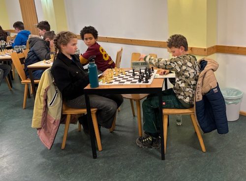Felix (vorn rechts) in Runde 1 der U12